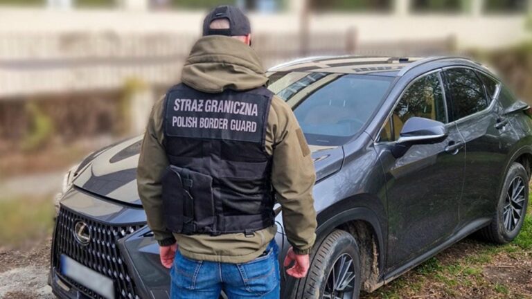 Dziupla złodziei luksusowych samochodów rozbita przez służby z Warmii i Mazur